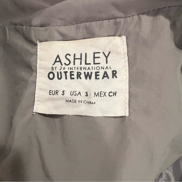 ASHLEY OUTWEAR women’s super lightweight rain jacket/size S - Picture 2 of 15